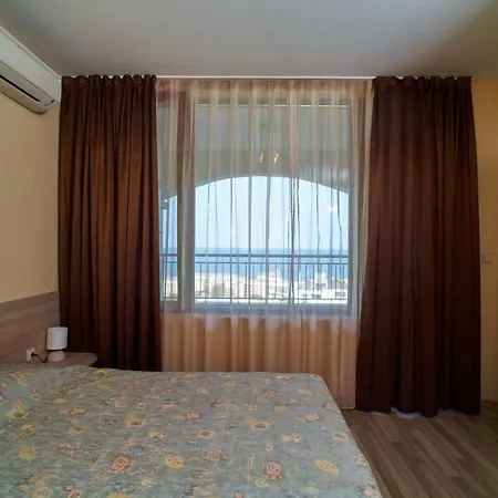 Sea Panorama * Golden Sands